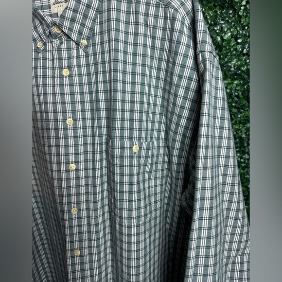Men’s Eddie Bauer Green Plaid Button Up Long Sleeve Shirt - Picture 5 of 8